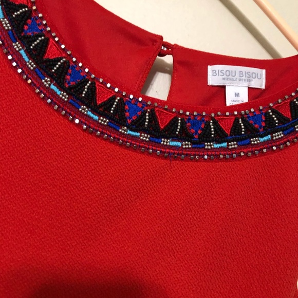 ❤️Detailed Crop Top❤️ - Picture 3 of 3